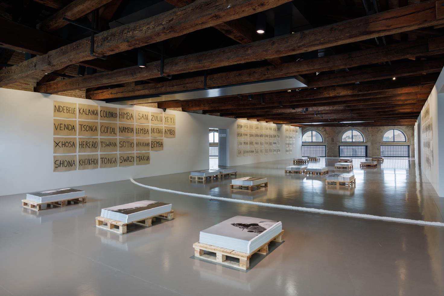 Lorna Simpson and Paulo Nazareth at Punta della Dogana: Two Exhibitions Reconsider History Through Contemporary Art